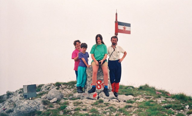Pomrčina (2022)